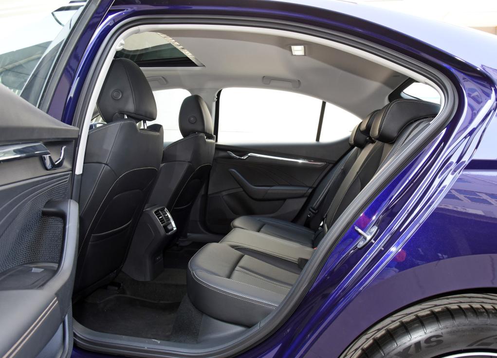 大众明锐的车标是什么样子的,大众汽车明锐标志是什么