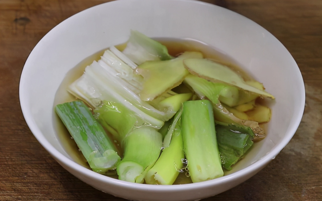 正宗椒盐香酥鱼的做法,这样的椒盐鱼块香酥可口你吃过吗