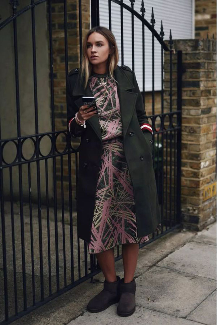 脚骨大适合穿哪种鞋,脚大的女生怎么穿鞋显脚小