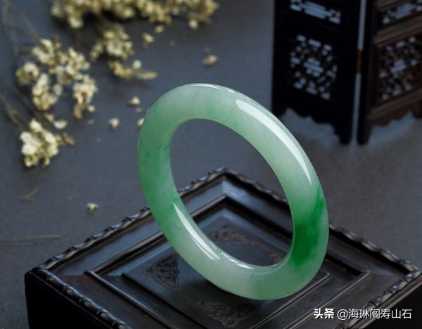 翡翠变绿最好方法,翡翠变黄怎么修复