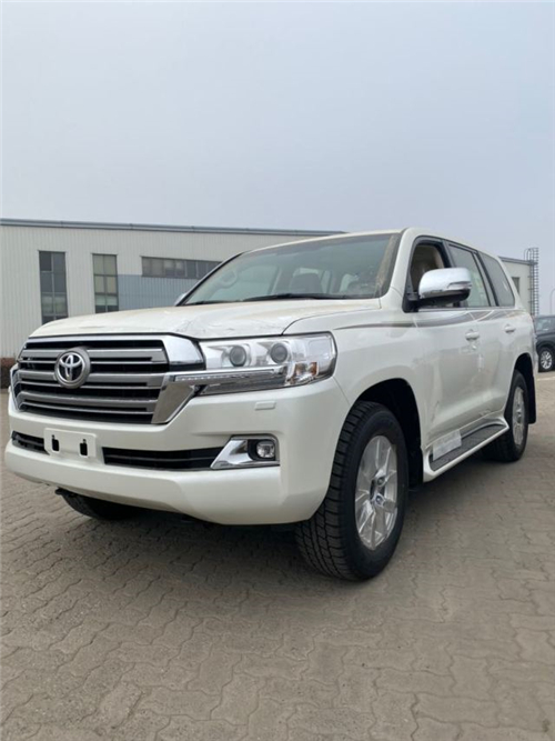 丰田陆地巡洋舰5700街拍,陆地巡洋舰2020款5700改装