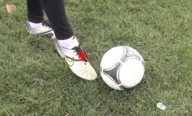 简单实用的足球射门技巧,足球实用技巧射门