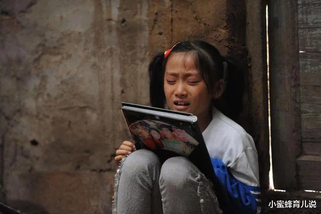 给孩子喝的奶粉越来越便宜,千万不要给孩子喂便宜的奶粉