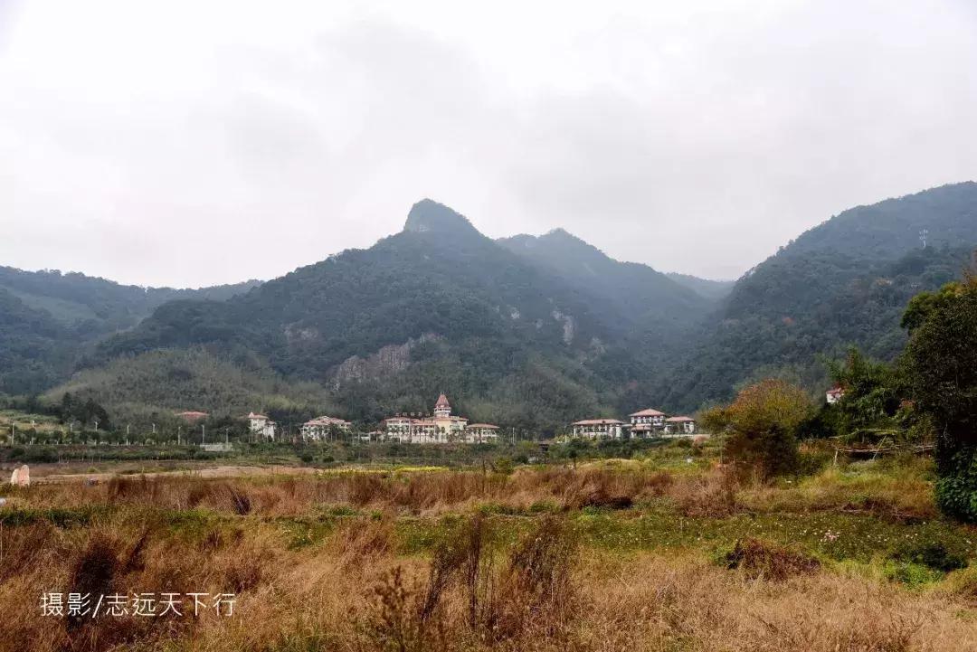 悠然三明：梅列瑞云山为佛，葡萄美酒配熏鸭