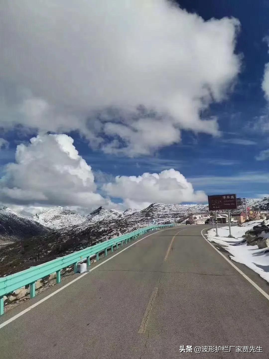 公路波形护栏安装施工,公路波形护栏简介