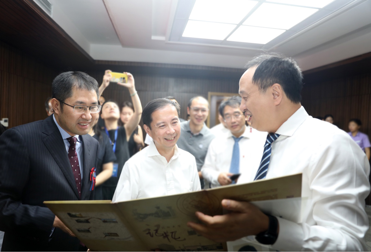 寮犲媷缁樼敾浣滃搧娆ｈ祻,寮犲媷閫熷啓