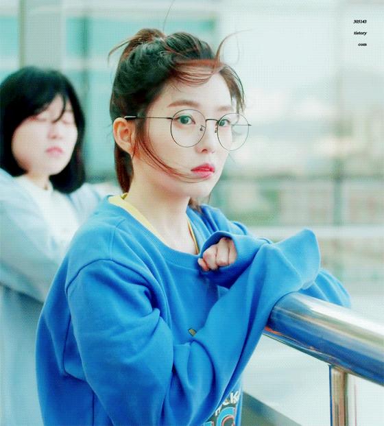 你脸型最适合戴哪种眼镜,各种形状的平光眼镜适合什么脸型