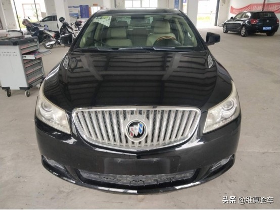 5w买年份近的二手车,开了50000公里的别克君越值多少钱