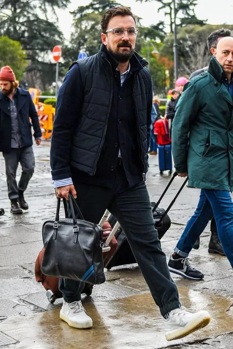 运动装怎样穿才好看呢,运动装怎么穿更时髦