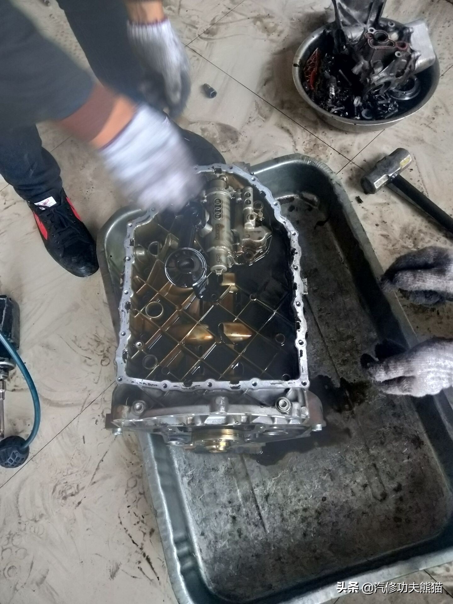 奥迪q3治理烧机油,奥迪q3烧机油多少公里正常