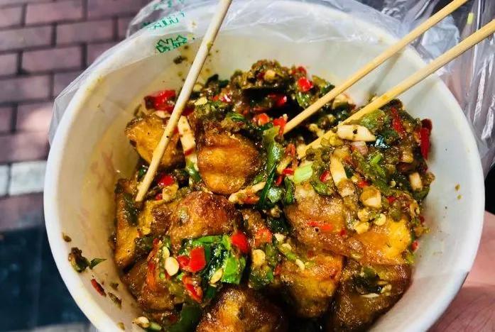 国内专坑游客的8条美食街,国内专坑游客的10条美食街