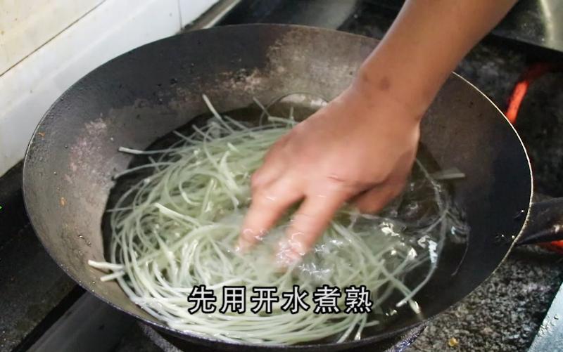 想吃酸辣粉不用点外卖,想吃酸辣粉家里没有调料