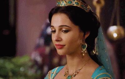 迪士尼颜色搭配,迪士尼颜色搭配衣服