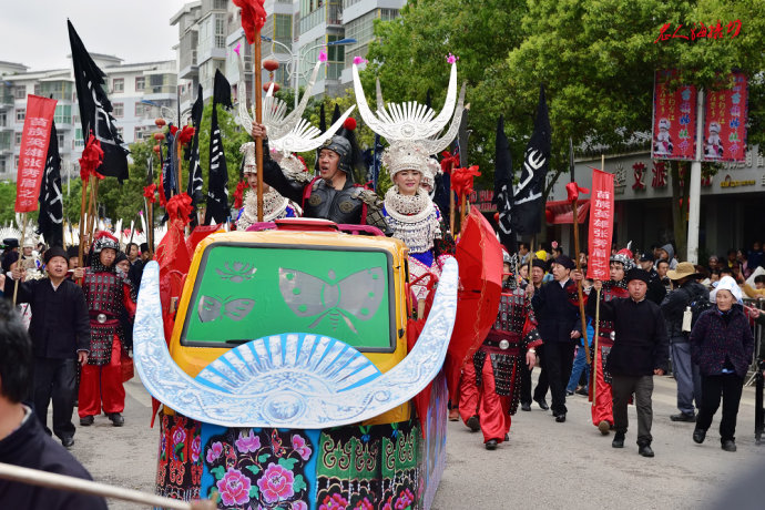 台江苗族姊妹节巡游,台江苗族姊妹节苗族服装
