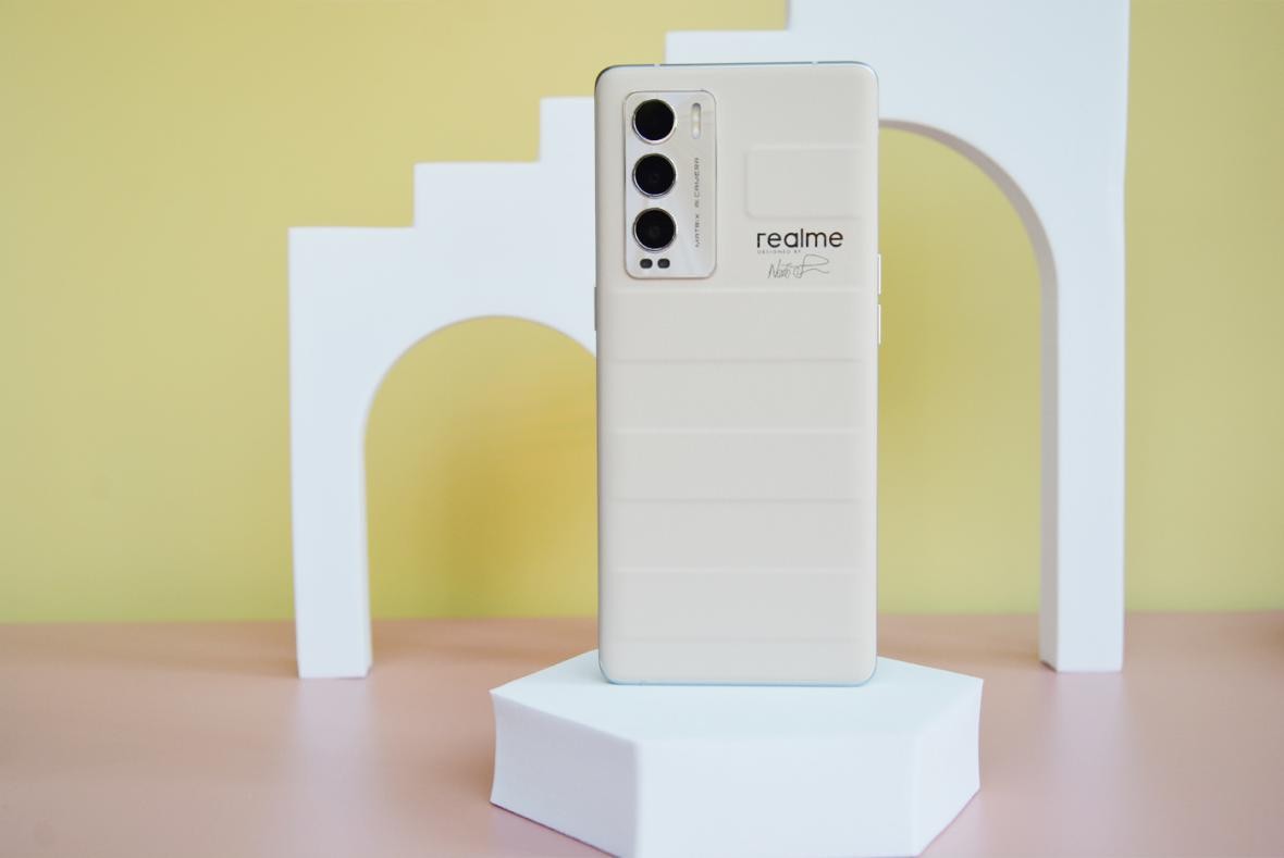 realme真我gt大师探索版手机1v4,realme真我gt2深度评测