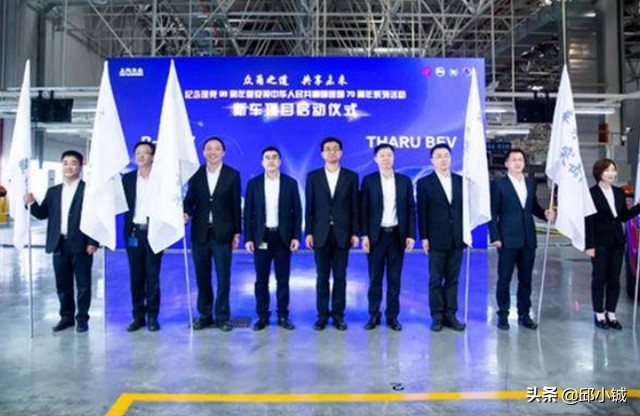 大众夏朗2014款2.0t自动标配版,大众夏朗2014款2.0t自动豪华版