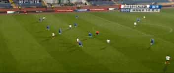 德里赫特禁区内手球裁判没有表示,德里赫特手球在第几分钟