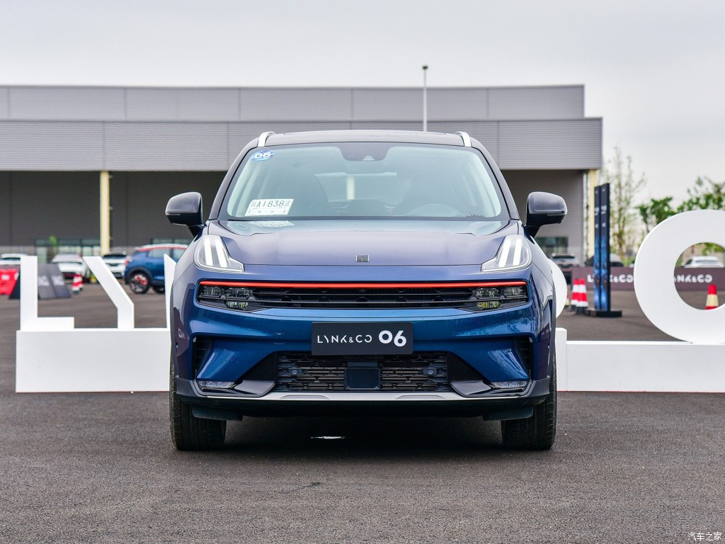 领克05phev和领克06phev哪款最好,2021领克06落地价14万