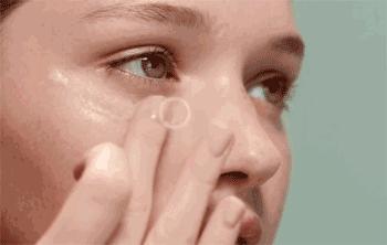 关晓彤有没有黑眼圈,关晓彤黑眼圈困扰