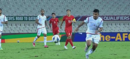 国足对阿曼洛国富下场视频,洛国富的绝杀