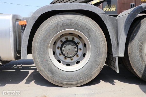 560马力国六车型,560马力国六自动挡牵引车