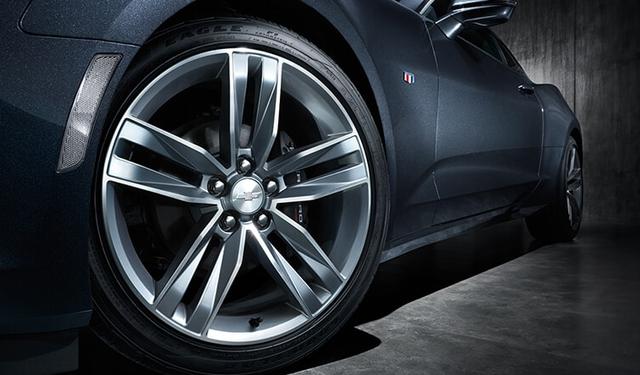 雪佛兰大黄蜂科迈罗2021款落地价,雪佛兰科迈罗2023款落地价大黄蜂