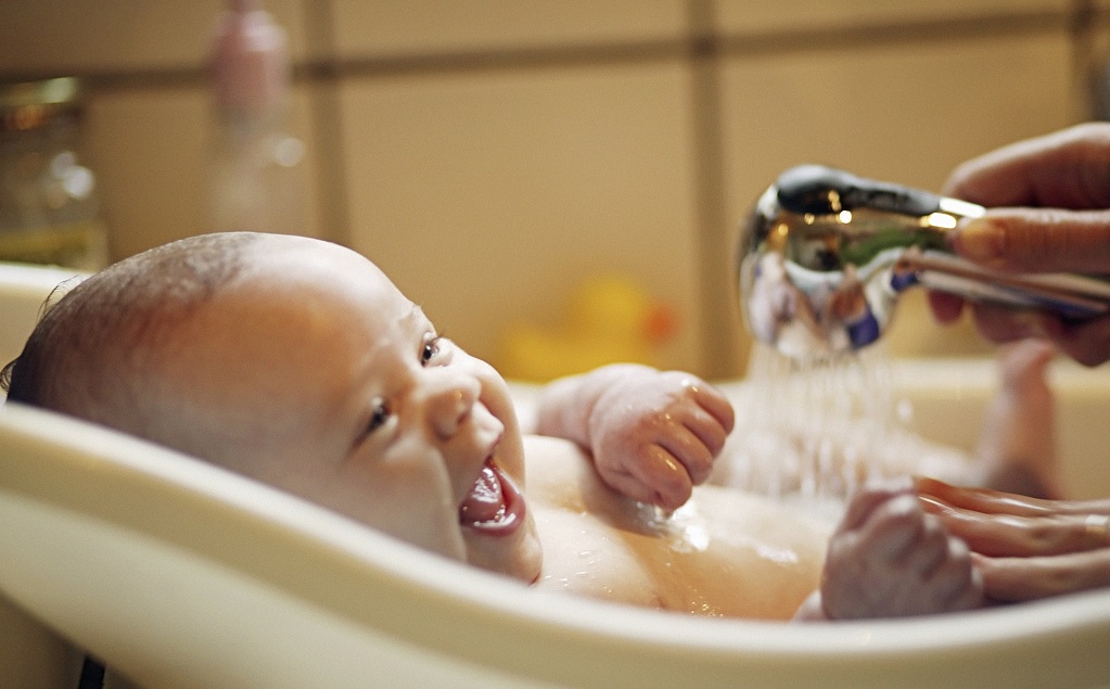 母婴微课堂‖新手爸妈别惊慌，教你搞定鹅口疮！