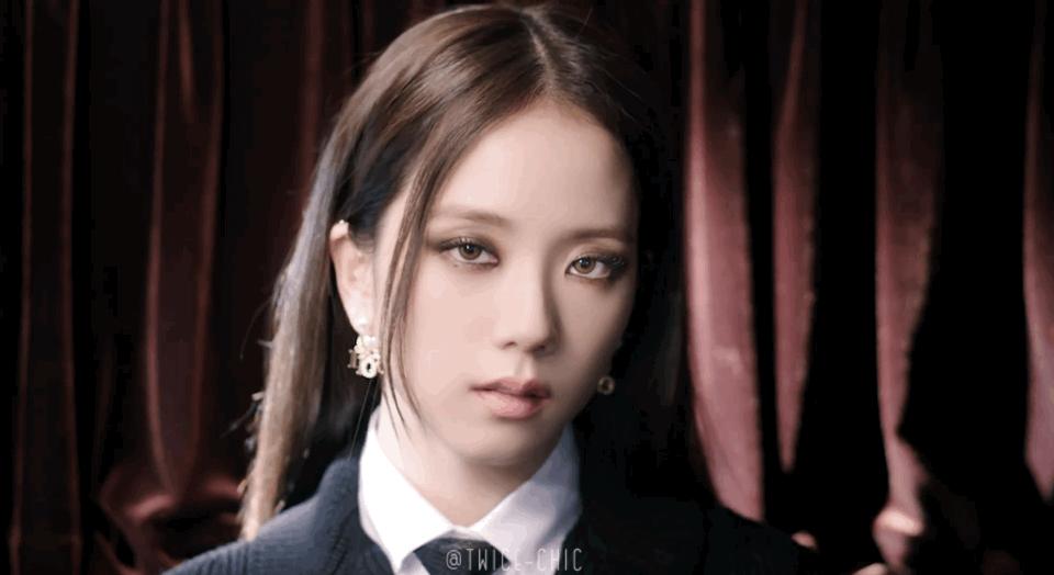 迪奥为什么对金智秀那么好,迪奥大使金智秀