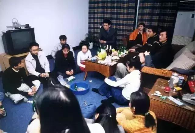 岳云鹏和郭德纲岁数差不多,岳云鹏郭德纲大多少岁