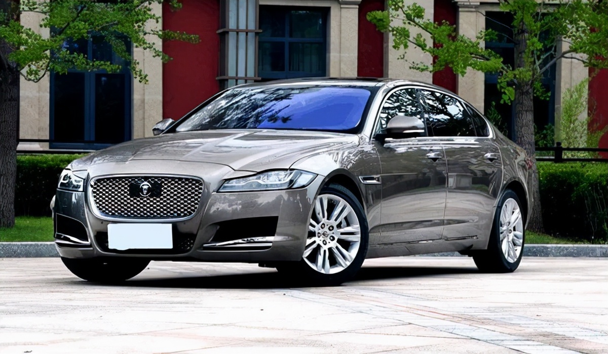 捷豹2017款xfl和18款xfl有什么区别,捷豹xfl和捷豹xfl怎么选