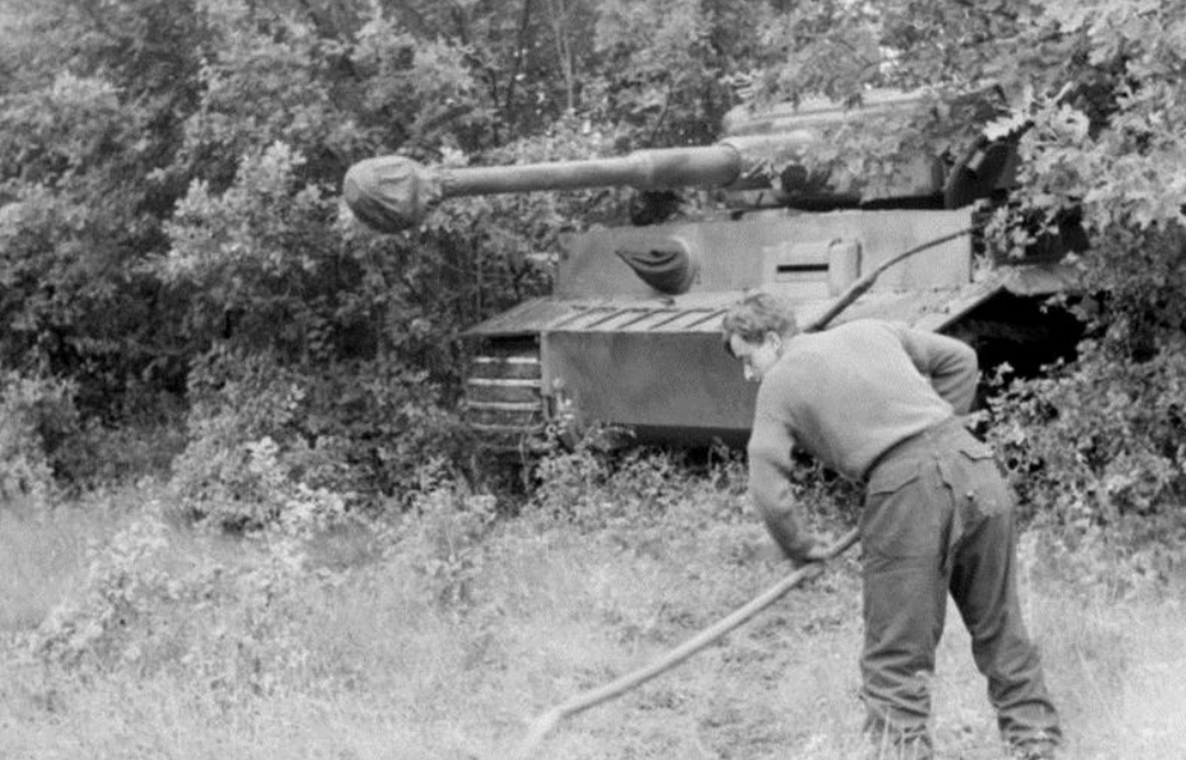 is-2坦克vs虎式坦克,现实中的is-2重型坦克