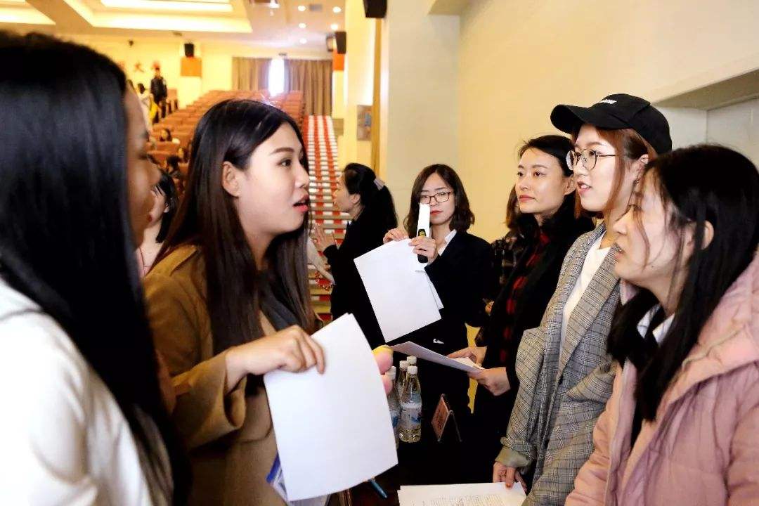 英语翻译专业可以当老师吗,专业英语翻译前途