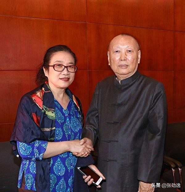 被称为草圣的东汉书法家是谁,当代草圣林散之先生作品及译文