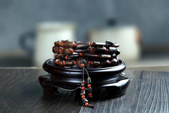 如何辨别真假沉香？那些关于沉香你不知道的事