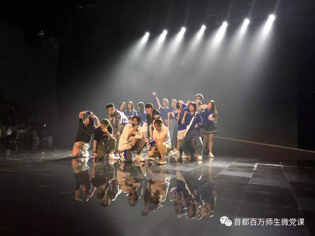 从时尚看艺术如何传承北服2019毕业设计展演