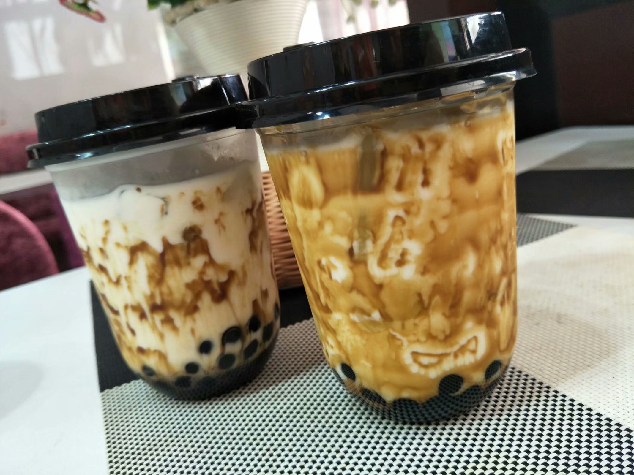 有多少人进了奶茶店的坑,奶茶店大概多少钱能开起来