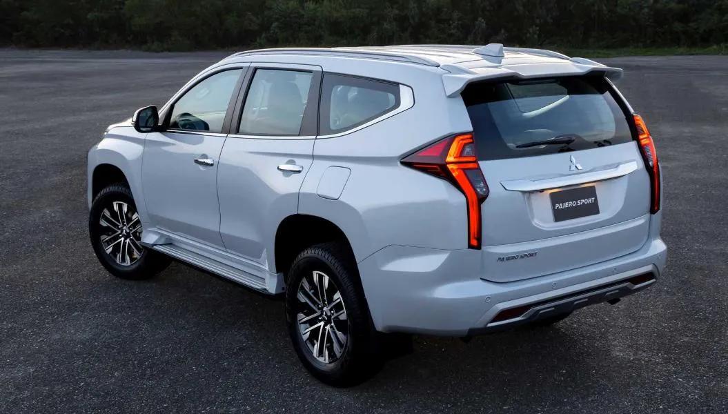 2020款帕杰罗劲畅国外试驾,新款帕杰罗劲畅越野测试