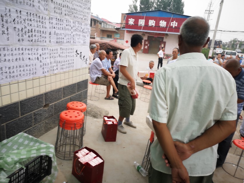 20一盒的玉溪好抽吗,抽25一包玉溪烟人多吗