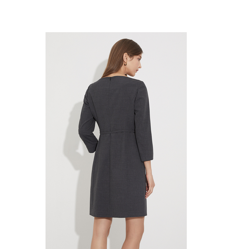 气质连衣裙穿出名媛女神范儿,初秋穿什么衣服好看女