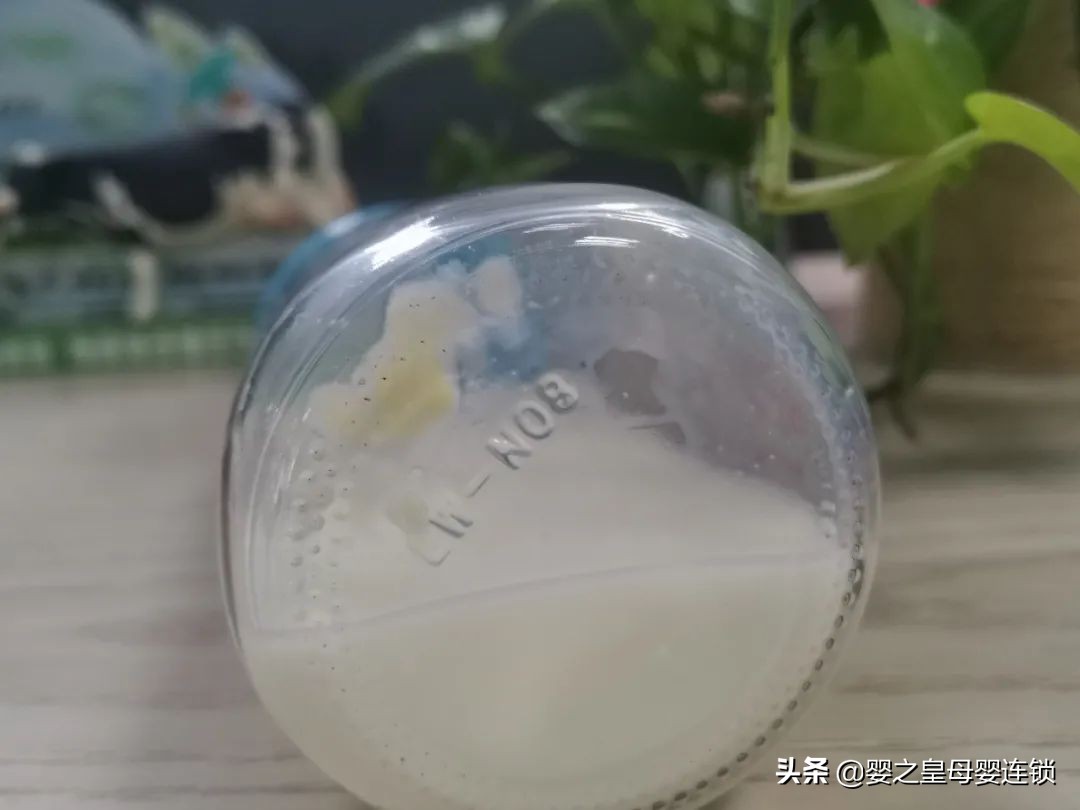 奶粉不易溶解有结块还能喝吗,诺优能奶粉挂壁不易溶解