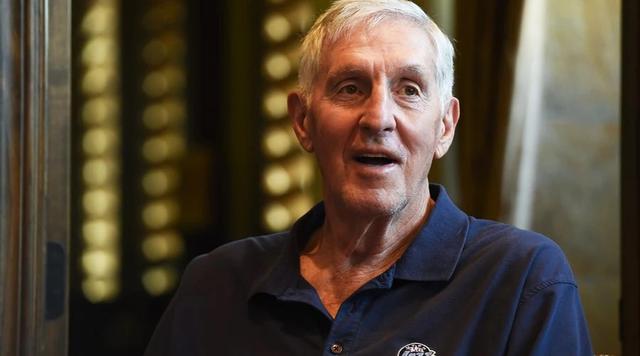 杰里斯隆平凡而伟大图,致敬杰里斯隆伟大的球员