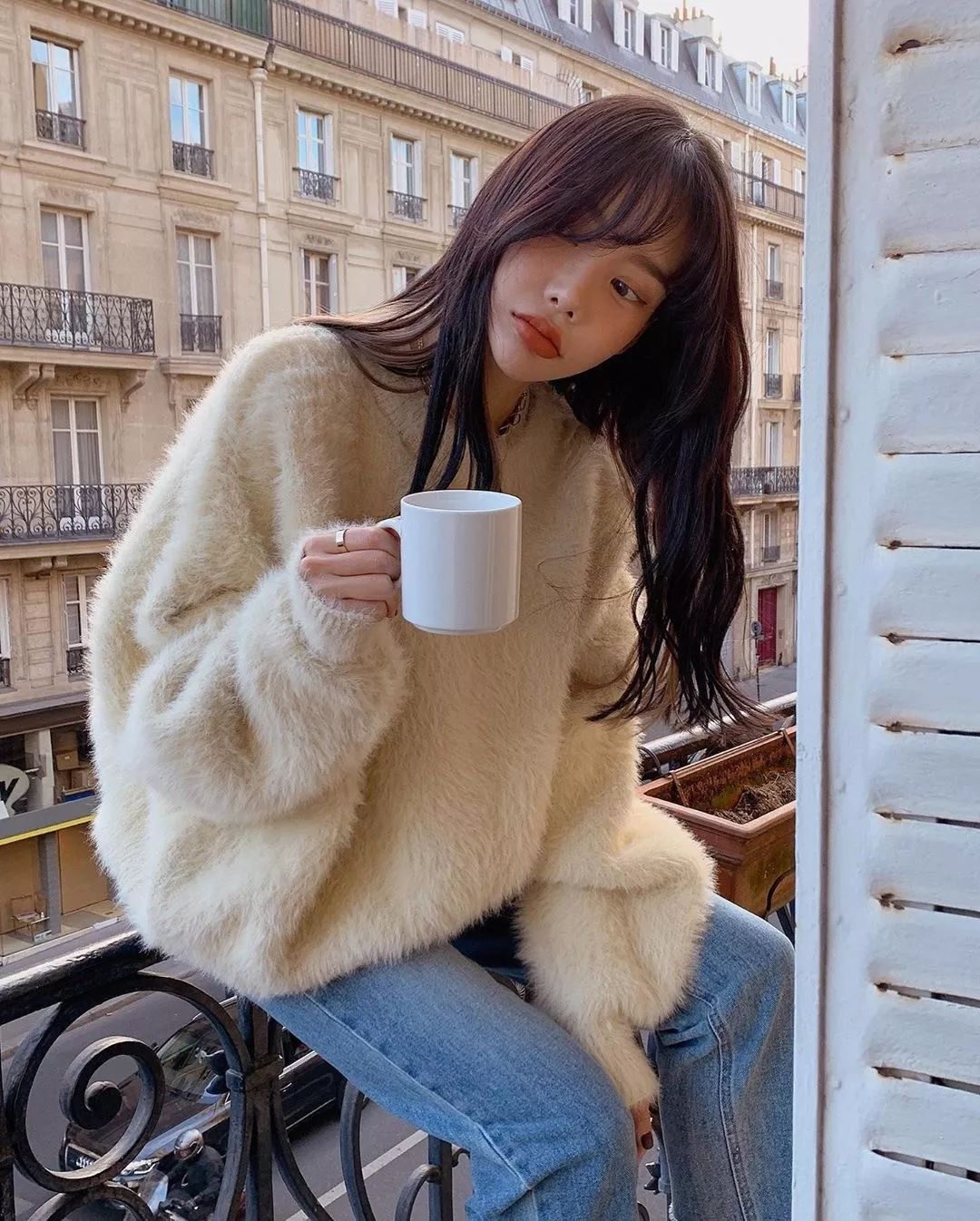 中长款毛衣外套显高显瘦穿搭,大衣连帽毛衣穿搭攻略