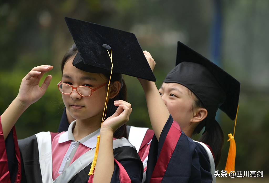 致敬无悔的青春,致敬无悔的青春完整版