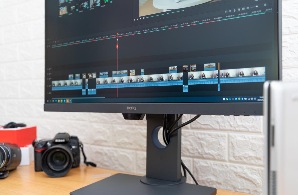 笔记本外接2k240hz显示器用什么线,2.5k的笔记本接2k显示器