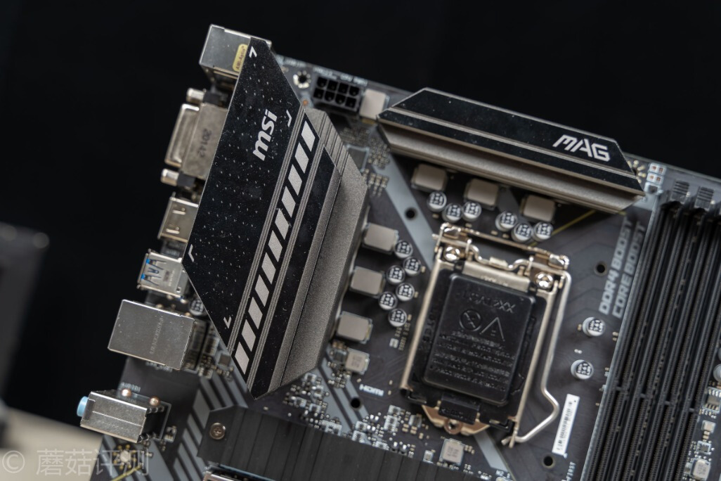 不以电感数量，论供电能力好坏、微星B460M火箭炮主板评测