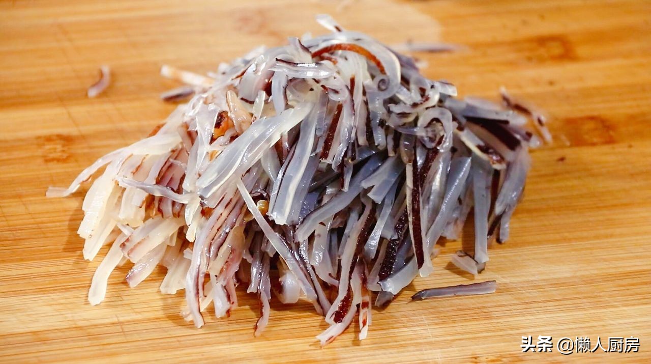 海蜇怎么做口感脆爽,凉拌萝卜海蜇正确方法