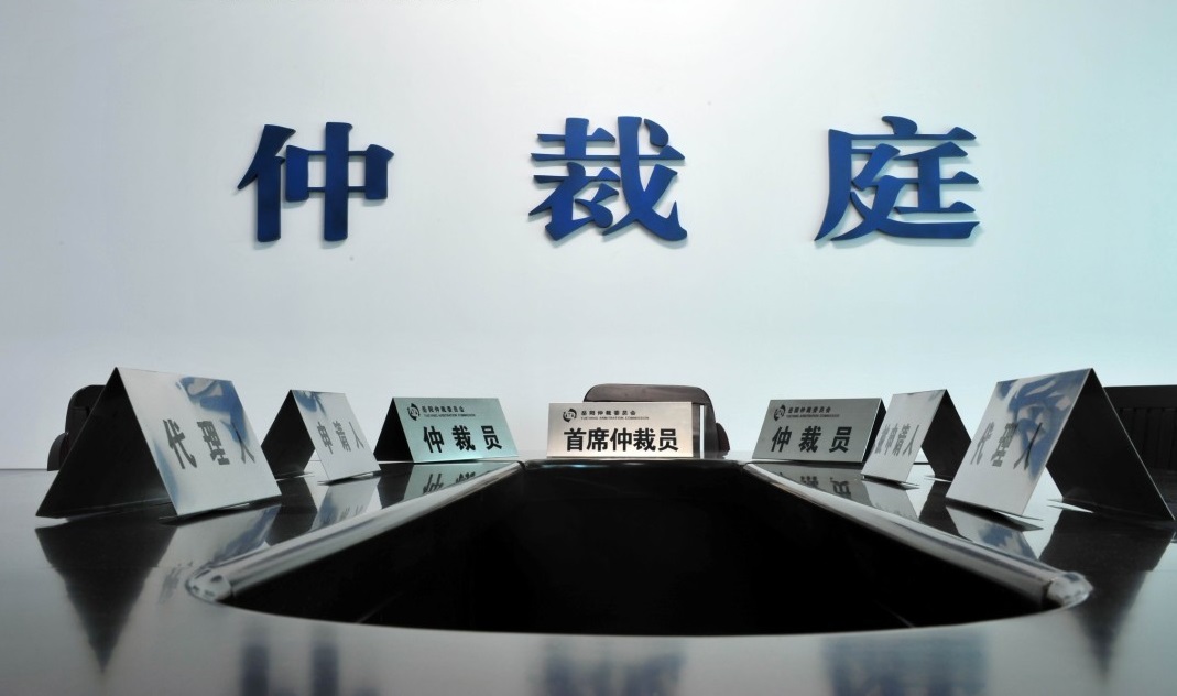 五级工伤公司能赔偿多少钱,工伤职工需要安装假肢由谁申请