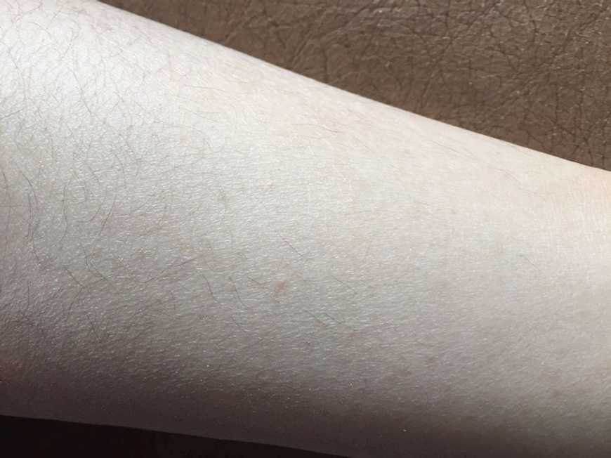 身体乳推荐美白何穗,何穗代言美白身体乳