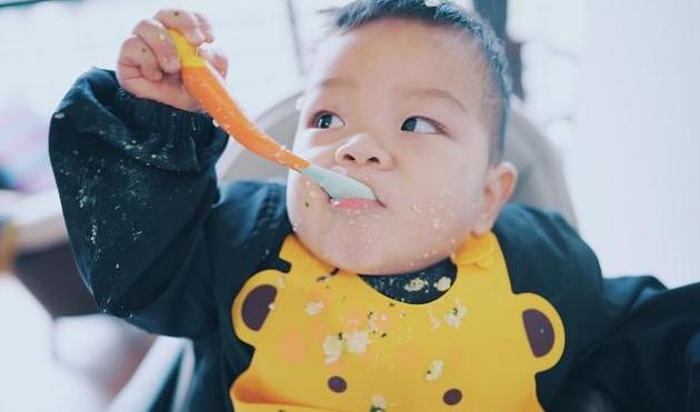 孩子生病不愿意接受治疗怎么办,一岁宝宝生病好了不爱吃饭怎么办