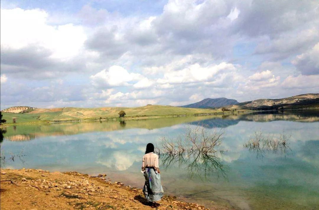 从金融白领到护肤匠人，我花7年时间研发出真正的纯植物口红